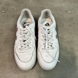 Women’s Veja Sneakers Size 5