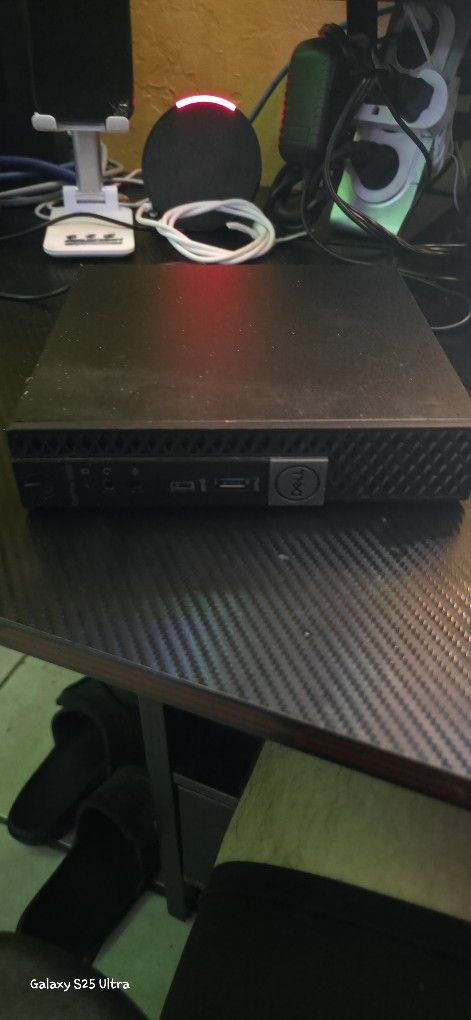 optiplex 5060 micro with a intel core i7 8700t, a graphics card of uhd graphics 630 with 32 gb of ram and 215 gb storage