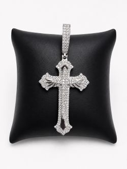 925 Sterling Silver 2.20CT MOISSANITE Gothic Cross Men’s Pendant