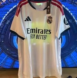 Size M Real Madrid Adidas Home Jersey