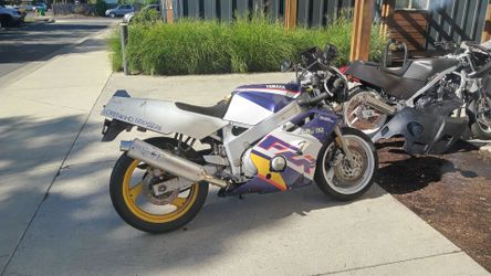 1996 Yamaha fzr600r