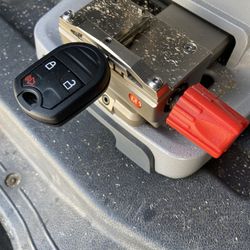 Car Keys And Remotes 
