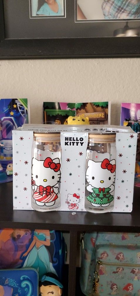 Hello Kitty Christmas Glass Tumblers