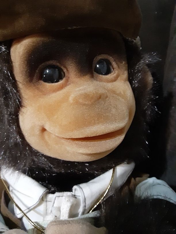 New Hosung The Junior Chimp Monkey Puppet 14” Squeaks. Leo the chimp Full outfit