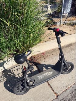 Glare wheel exlectric scooter