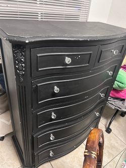 Armoire/dresser