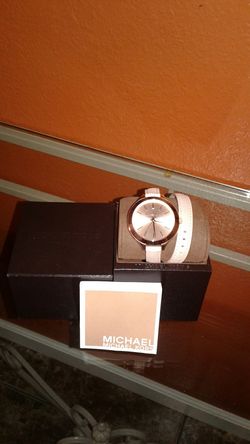 Authentic New Michael Kors watch.