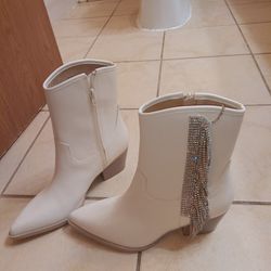 Oasis Society California Cowgirl Boots With Fringes 