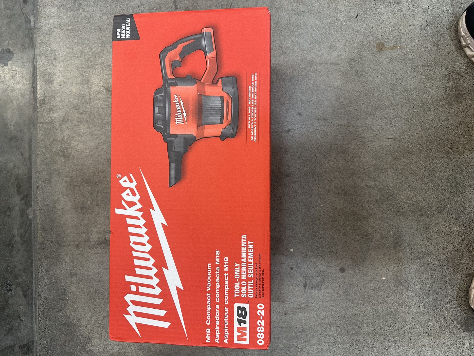 Milwaukee Vacuums M18 