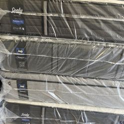 ‼️Mattress Sale‼️ Sealy Posturepedic Mattress