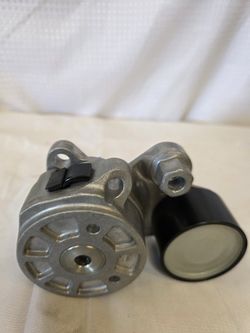 BELT TENSIONER