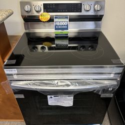 🔥Samsung 6.3 cu. ft. Smart Freestanding Electric Range🔥
