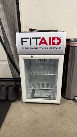 Fit Aid mini fridge