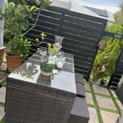 Nice Table With Six Chair