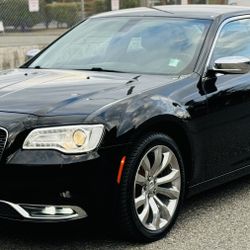 2018 Chrysler 300 Limited