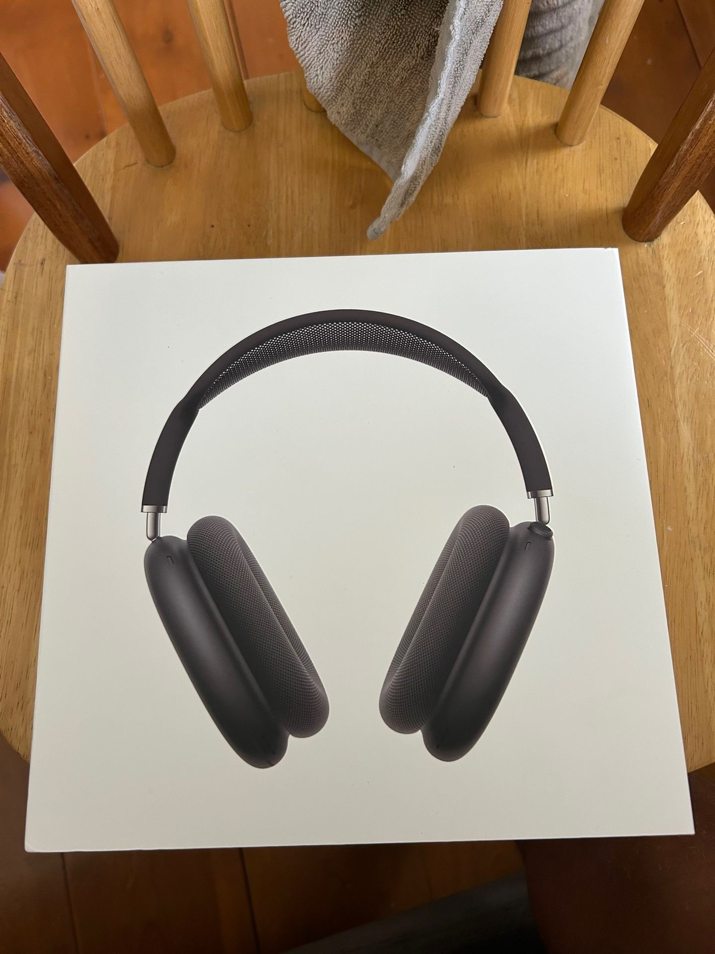 Black AirPod Max