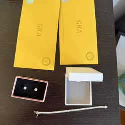 VVS Moissanite Gift Set Passes Tester