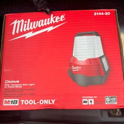 New In Box Milwaukee Light