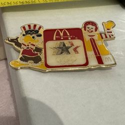 Ronald McDonalds LA Olympic Pin