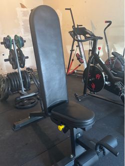Adjustable gym bench