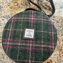 Glen Appin Harris Tweed 'Bannock' Round Bag in Green and Plum Check