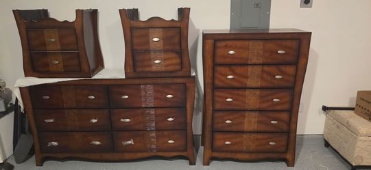 Jenny Dresser, Chest and Nightstands