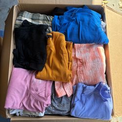 🛍️ Bulk Clothing Lot for Sale – 350 Pieces! 🛍️