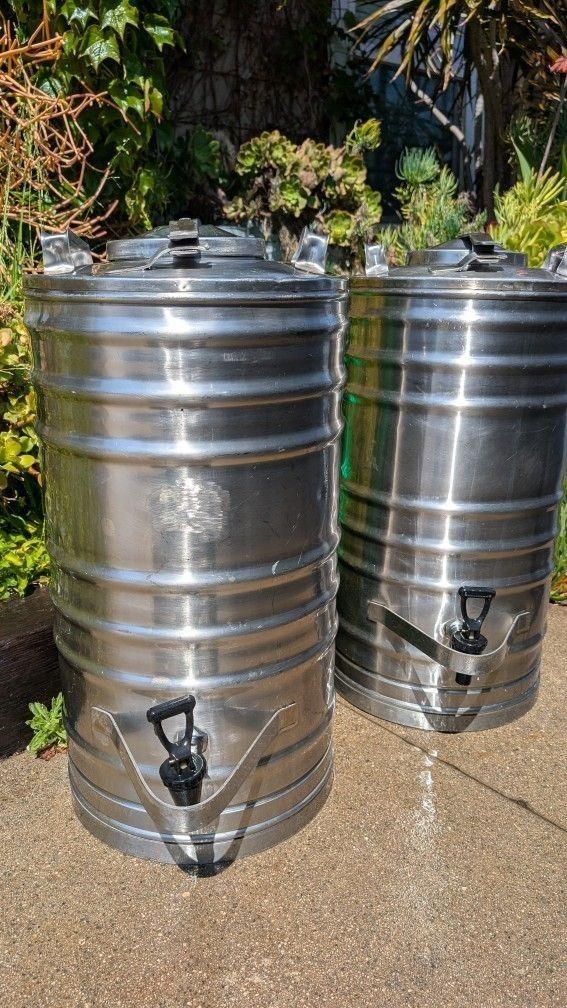 Stainless Steel Drink Dispenser 10 Gal Vintage Beverage Dispensers Good Shape $50 Each Restaurant Grade Ten Gallon