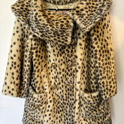 Woman Coat (size small)  for Sale, Pick Up in Reseda, CA