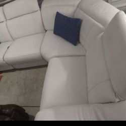 SECTIONAL GENUINE LEATHER RECLINER ELECTRIC WHITE COLOR .. DELIVERY SERVICE AVAILABLE 🚚💥🚚