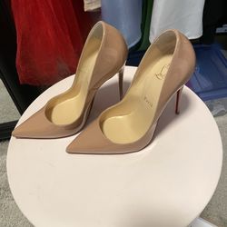 Christian Louboutin So Kate 120mm Nude Patent Leather Pump  Size  EU  38 Sell or Trade 