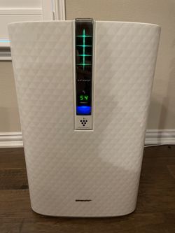 Sharp air purifier/humidifier with Plasmacluster Ion Tech