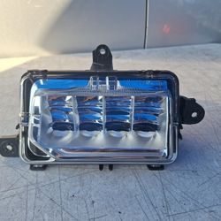 2021-2024 Gmc Yukon Pasanger Fog Light Oem