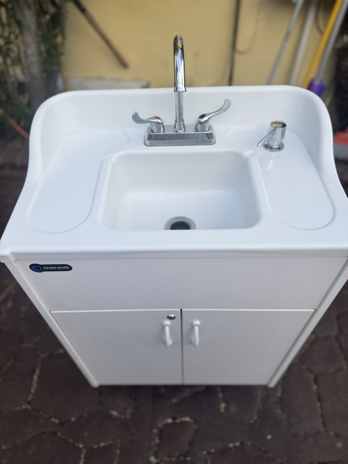 Portable Washing Sink Hot Cold Water