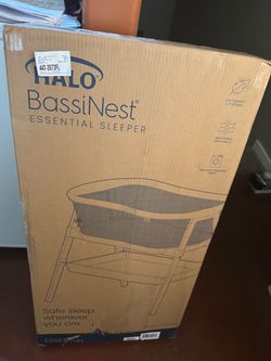 HALO BassiNest Essential Sleeper-BRAND NEW