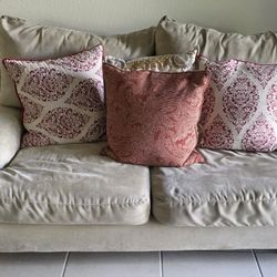 Free COUCH 