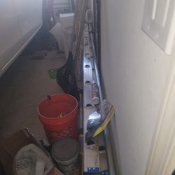 Aluminum 32' Two Story Extending Ladder