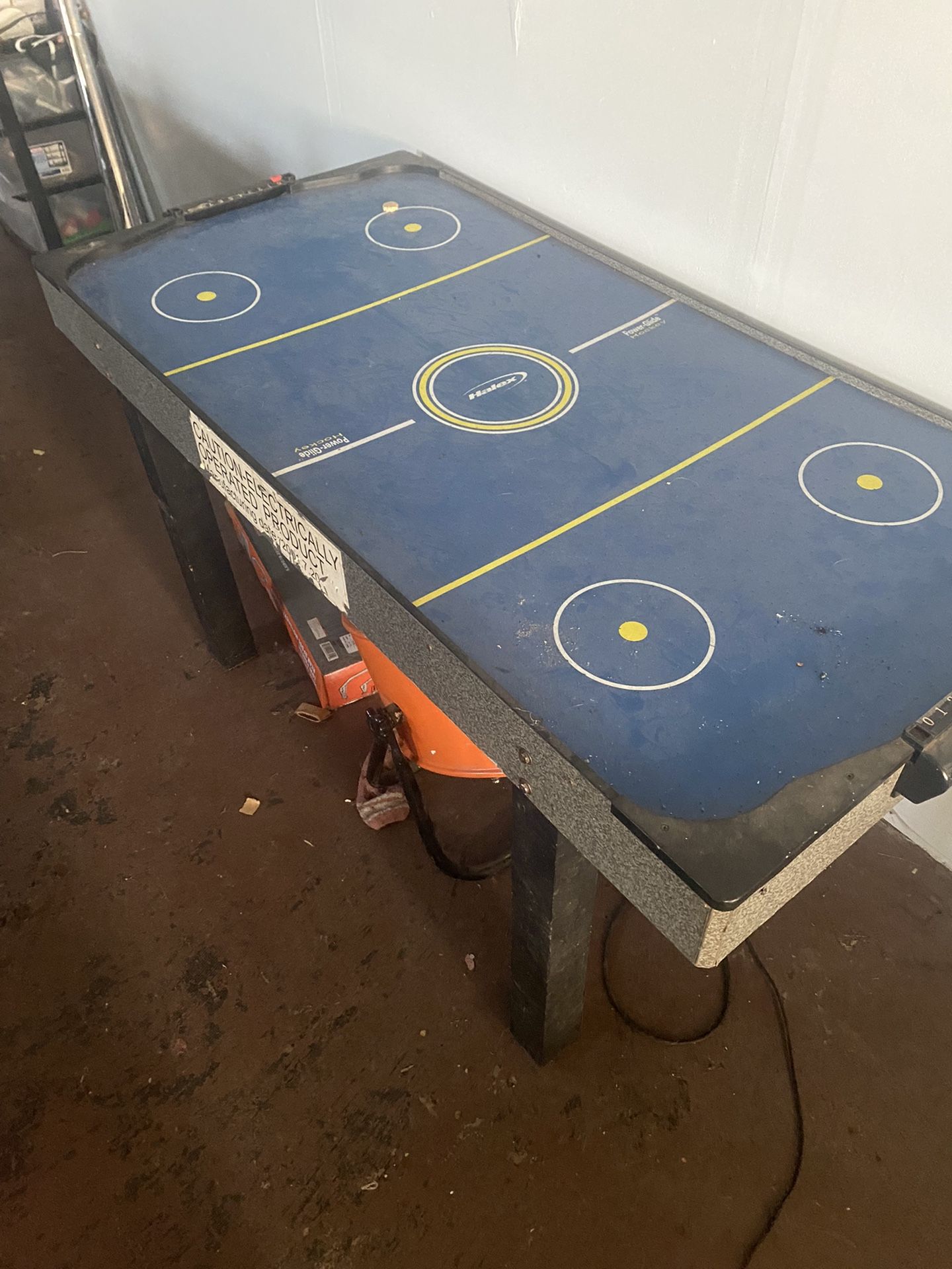 Air Hockey Table