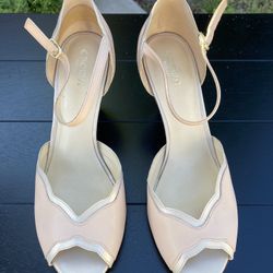 Crown Vintage Heels Size 8M