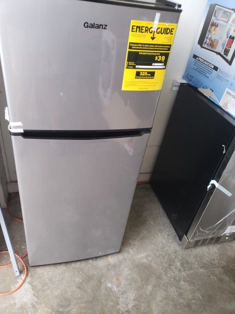 Galanz Compact Refrigerator Stanless Steel Look GL46TS5E 4.6 Cu ft