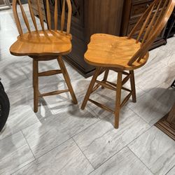 2 Bar Stools