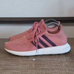 Adidas Swift Run Women’s Shoes Size 7.5