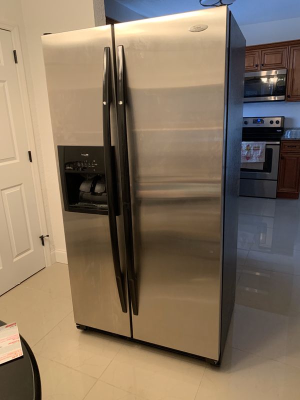 Broken refrigerator for Sale in Miami, FL OfferUp