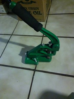 Manual Grommet Press