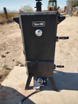 Dyna-Glo Smoker