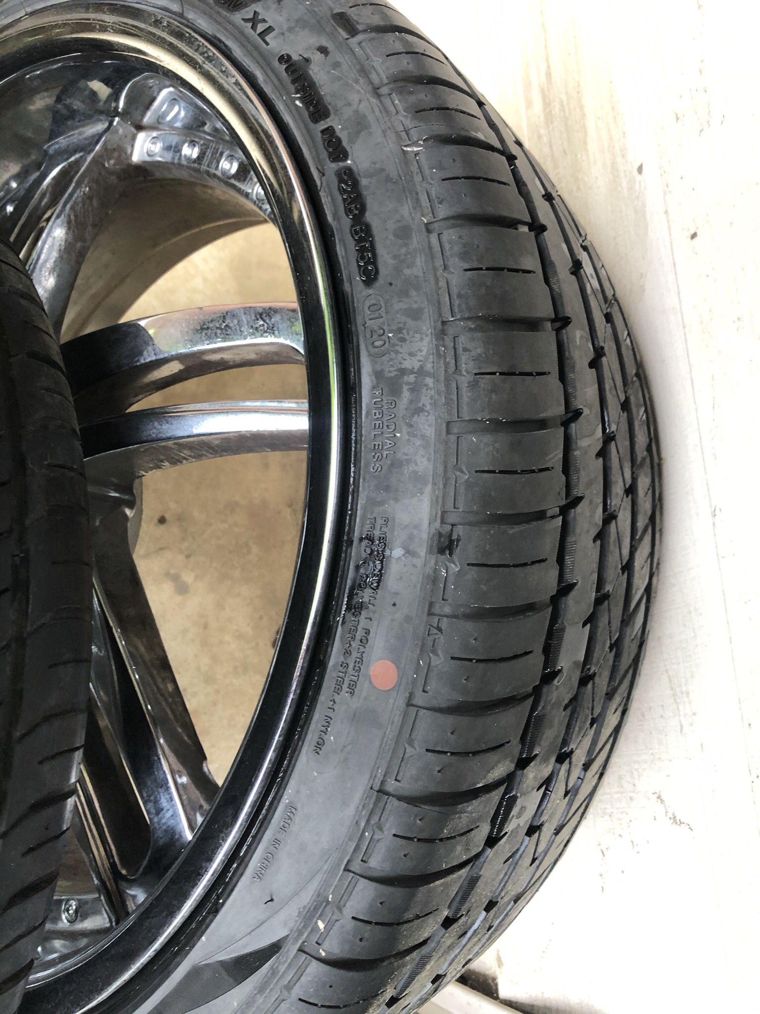 20 Inch Silver Twisted Chrome Rims And Tires For Sale