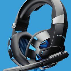 LED Glow Gaming Headphones With Boom Mic. 
Universal Compatibility 
NEW IN BOX $35 EACH
