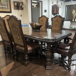 Dinning table and chairs