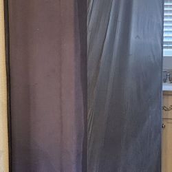 queen box spring in great condition