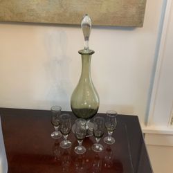 Decanter And Cordial Glasses